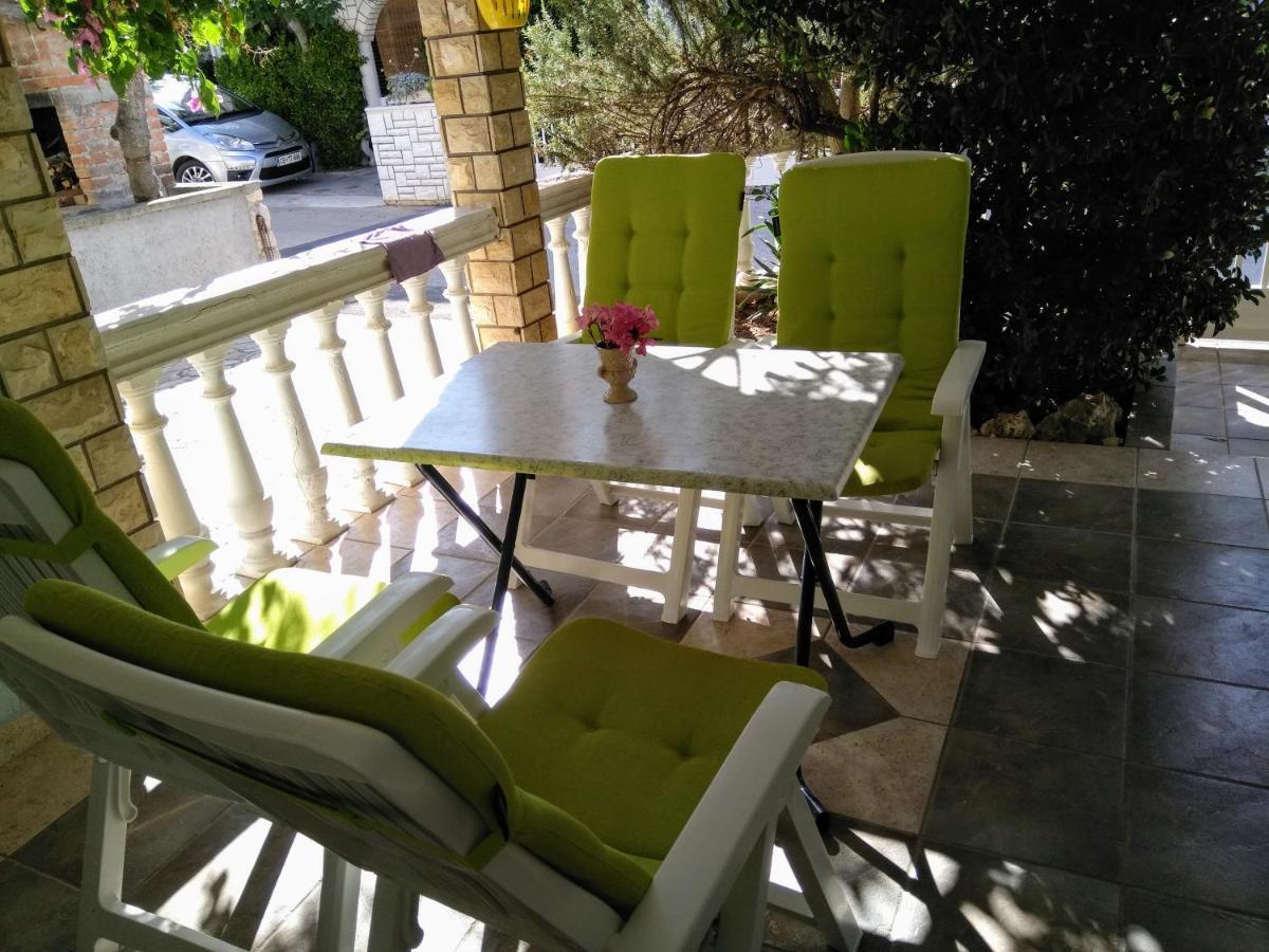 Apartmani Korade Vir Esterno foto