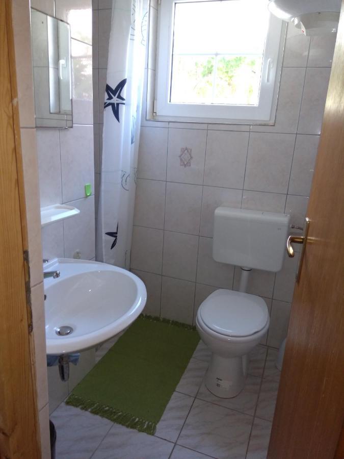 Apartmani Korade Vir Esterno foto
