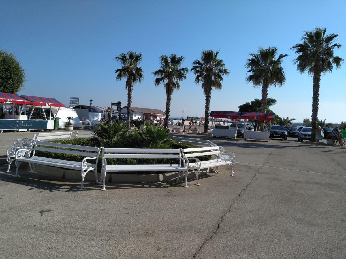 Apartmani Korade Vir Esterno foto